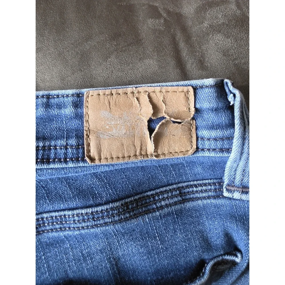 Levi's Women's Jeans Size 10 Blue Curvy Bootcut Denim Pants Trousers 28x30